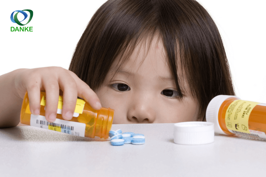 trẻ uống kháng sinh bị rối loạn tiêu hóa